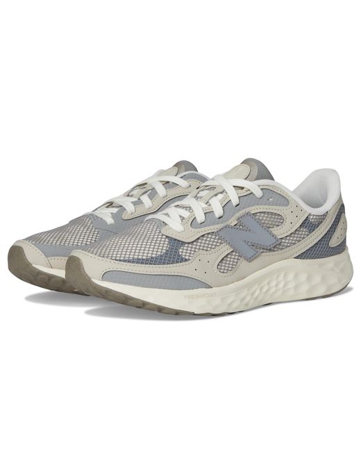 Fresh Foam Arishi V4 Tiralux Donna di New Balance in Metallic