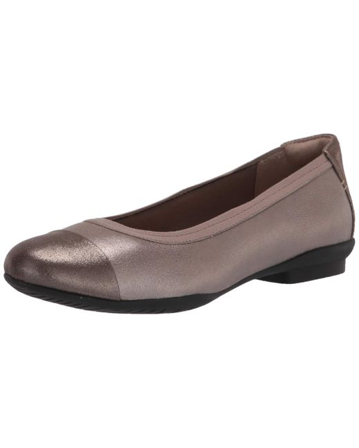 Clarks Leather Sara Orchid Ballet Flat - Save 47% - Lyst