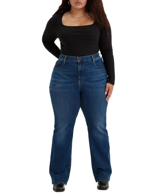 Size 725 High Rise Bootcut Jeans di Levi's in Blue