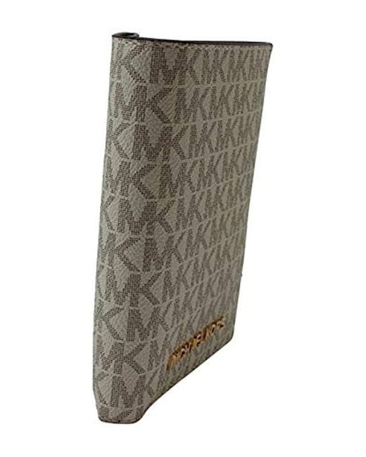Michael Kors Jet Set Travel Passport Holder Wallet Case Vanilla Pvc 2019 Lyst UK
