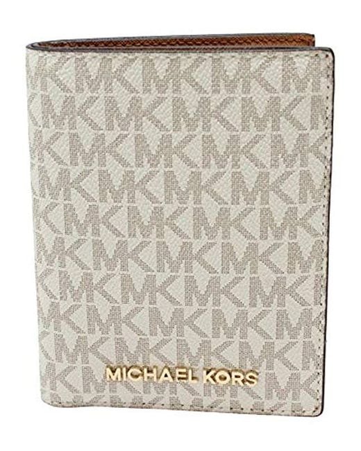 Michael Kors Jet Set Travel Passport Holder Wallet Case Vanilla Pvc 2019 |  Lyst UK