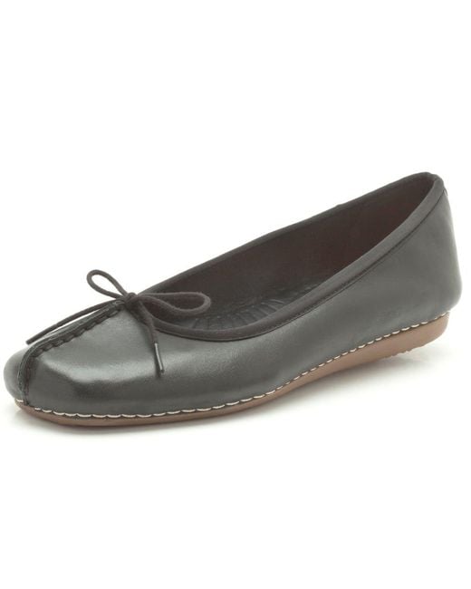 Clarks Gray Freckle Ice Ballet Flats