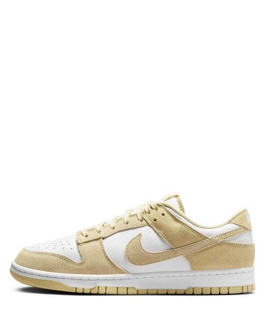 Nike Dunk Low Retro Se Sneakers in het Natural voor heren