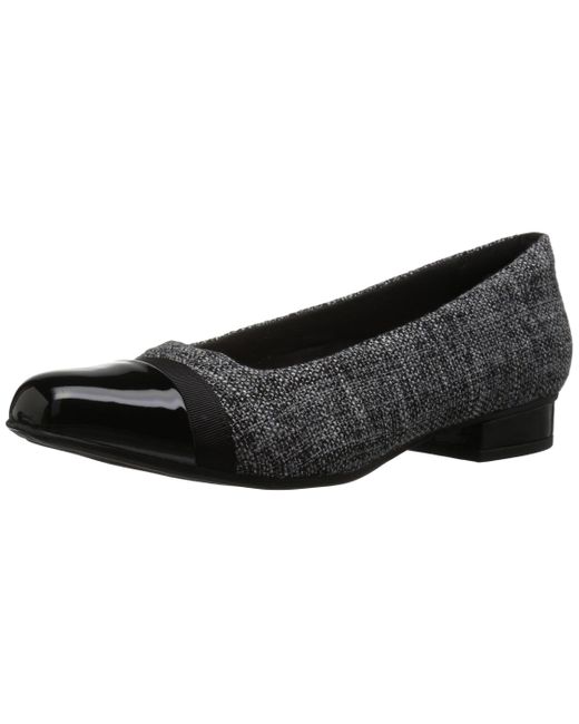 clarks juliet monte pump