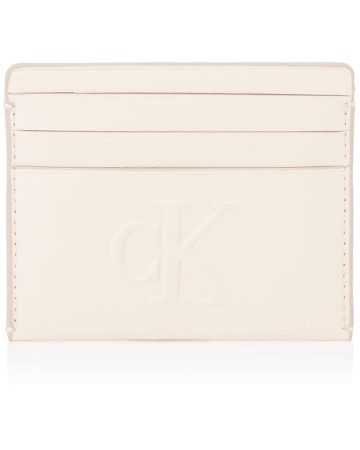 Sculpted Cardcase 6CC Deboss K60K612747 di Calvin Klein in Natural