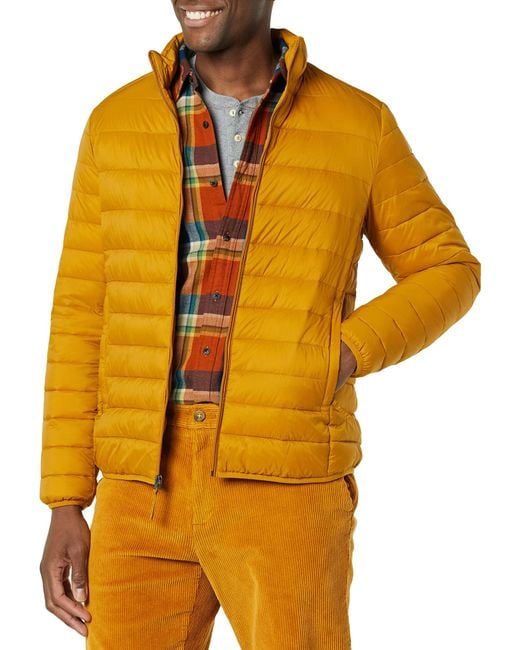 Amazon Essentials Orange Packable Lightweight Water-resistant Puffer Jacket for men