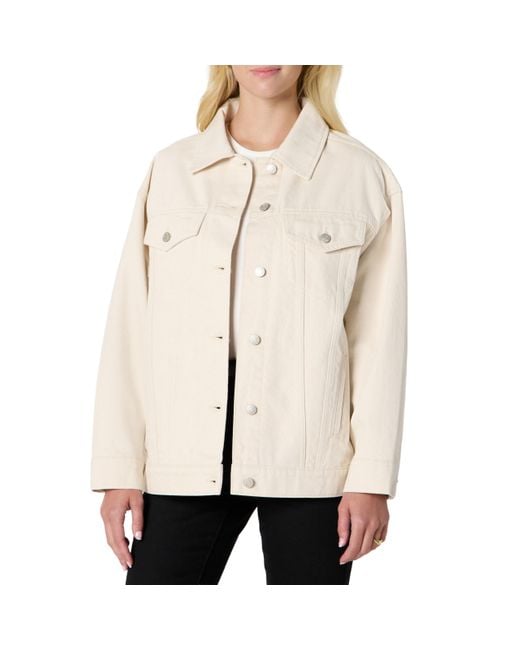Giacca Trucker in Denim Rigido di Amazon Essentials in Natural