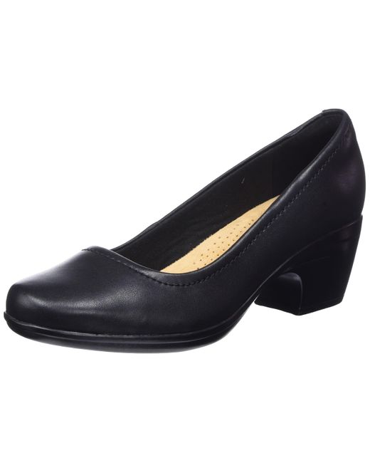 clarks emily daisy pump