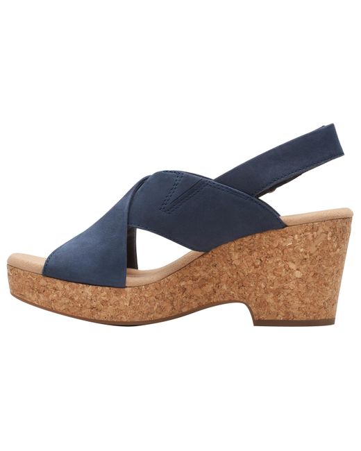 Giselle Colomba di Clarks in Blue