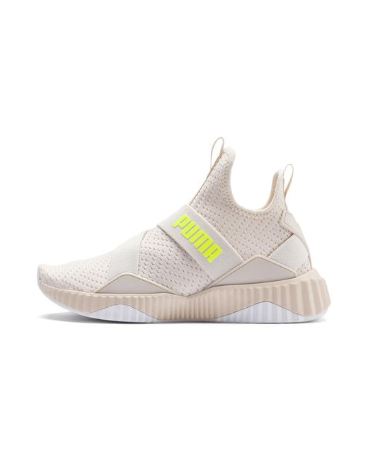 Defy Mid Core Wns di PUMA in Multicolor