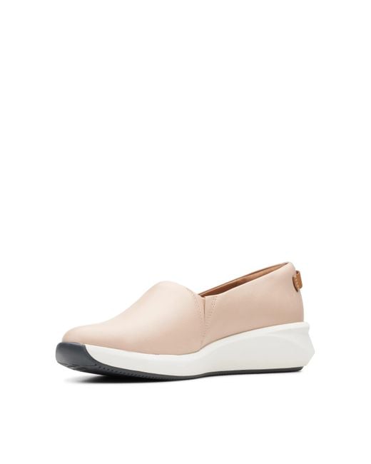 Un Rio Step Clarks de color White