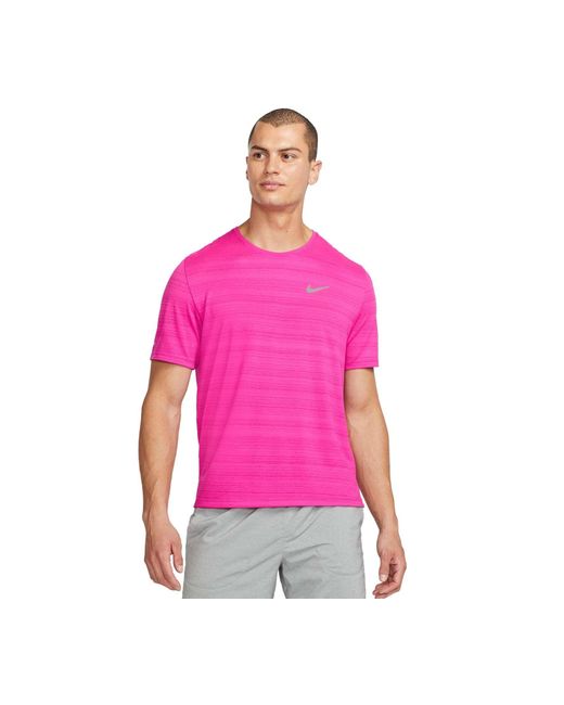 Nike Fit Miler Shirt in Pink für Herren