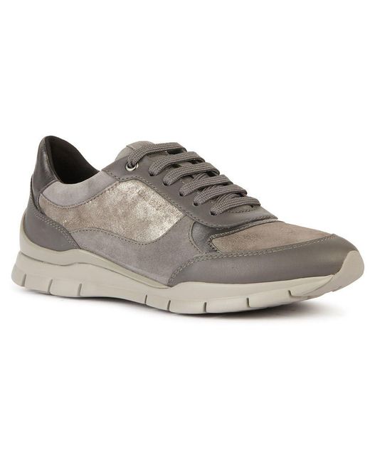 Geox D Sukie A Sneakers in het Gray