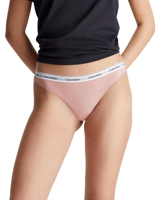 Donna Perizoma Thong Intimo di Calvin Klein in Black
