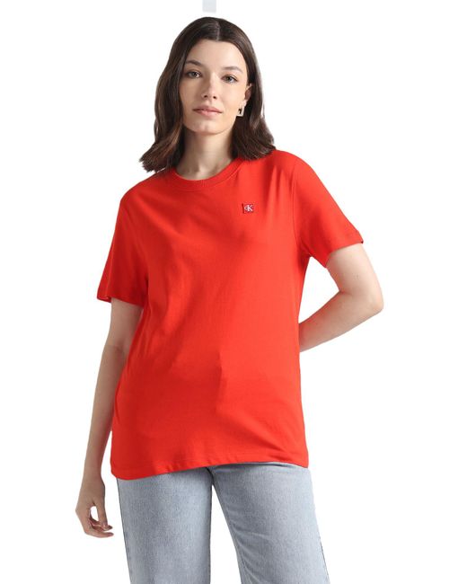 Calvin Klein Jeans Ck Embro Badge Regular Tee S/s Knit Tops in het Red