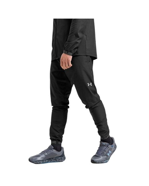Under Armour Trainingshose für – Castlerock Relaxed in Black für Herren