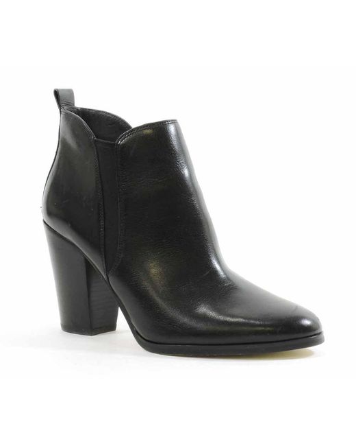 Michael kors hotsell brandy bootie