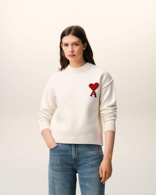 Pull Col Rond Avec Ami De Coeur Contraste Naturel En Laine Ecru & Rouge AMI en coloris Natural