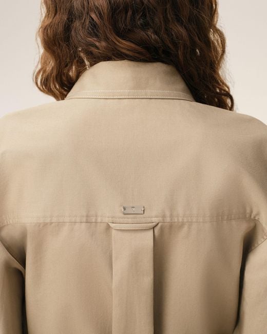 AMI Natural Cotton Sharp Collar Fitted Shirt