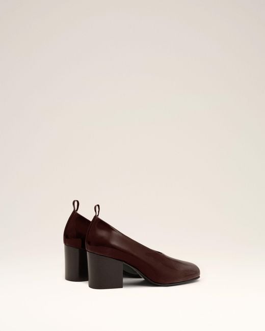 AMI Natural Cow Leather Pumps
