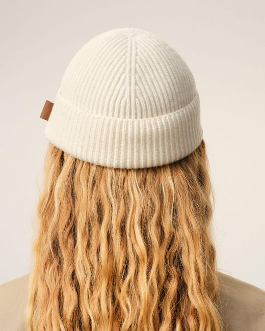 AMI Natural Wool Ami Leather Label Beanie