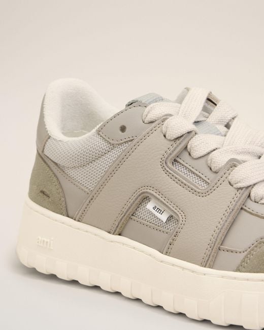AMI Natural Cowhide Leather A Walk Sneakers