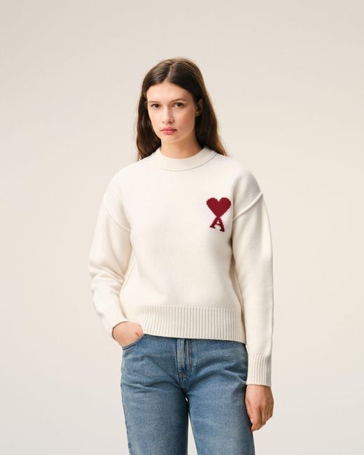 Pull Col Rond Avec Ami De Coeur Contraste Naturel En Laine Ecru & Rouge AMI en coloris Natural