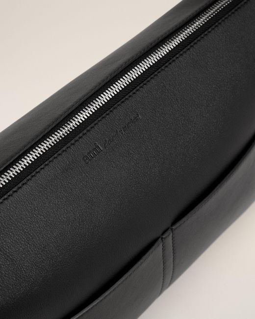 AMI Black Cow Leather Carrousel Zipped Bag