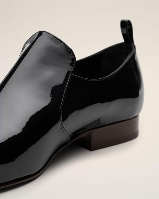 AMI Black Flat Cow Leather Shoes