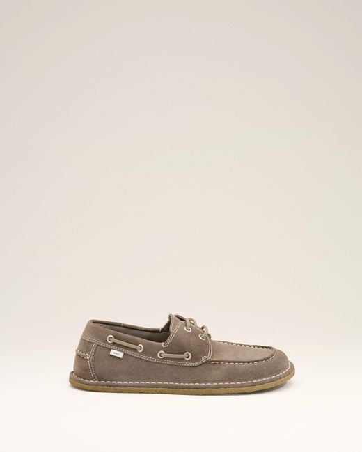 AMI Natural Cow Leather Boat Shoes