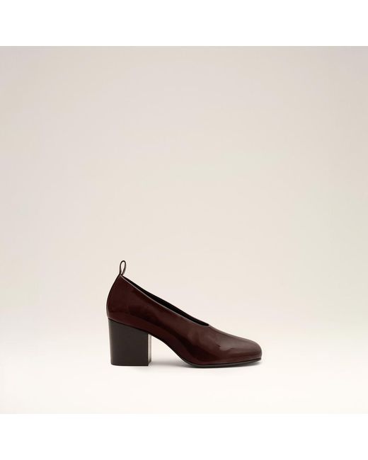 AMI Natural Cow Leather Pumps