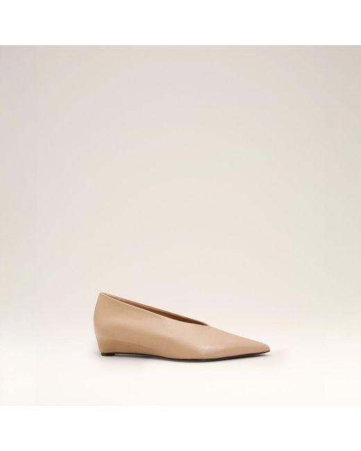 AMI Natural Lamb Leather Pointed Toe Wedge Pump
