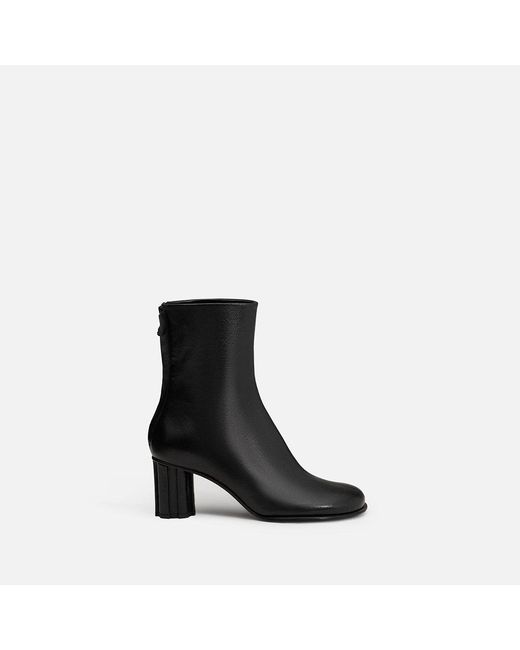 AMI Black Leather Anatomical-Toe Piano Boots
