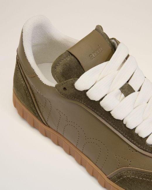 AMI Natural Cowhide Leather Step Sneakers