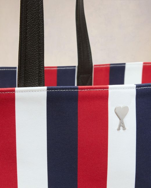 シンプルで実用的♪【AMI Paris】East West ショッピングバッグ AMI PARIS - East West Ami Shopping Bag – NEW TAKE FIVE