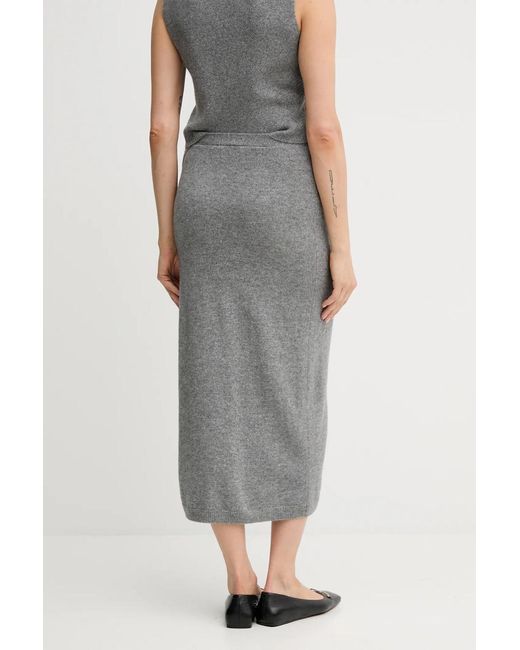 Gonna di Ouí in Gray