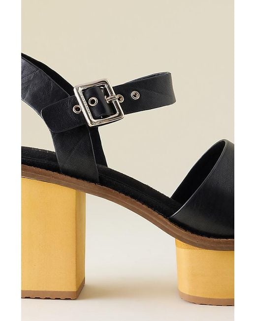 Kelsi Dagger Brooklyn Black Groove Platform Sandals