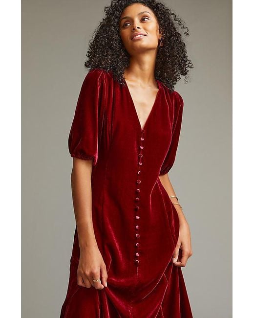 open lace back dress 66216557_223_c3_2400x.jpg?v=1650082881