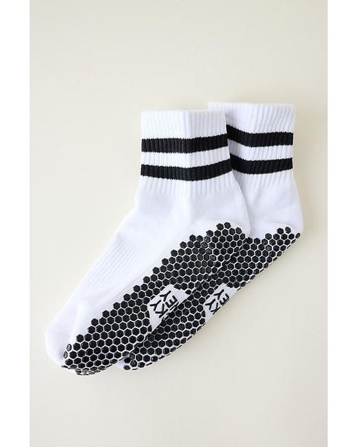 Lucky Honey White Boyfriend Grip Socks