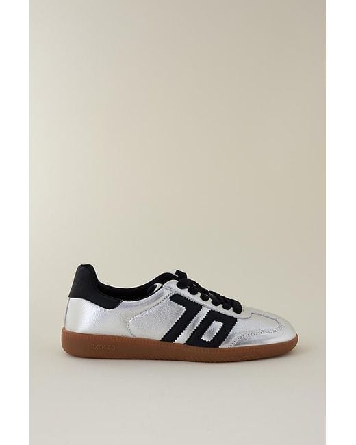 Back 70 Metallic Cloud Trainers