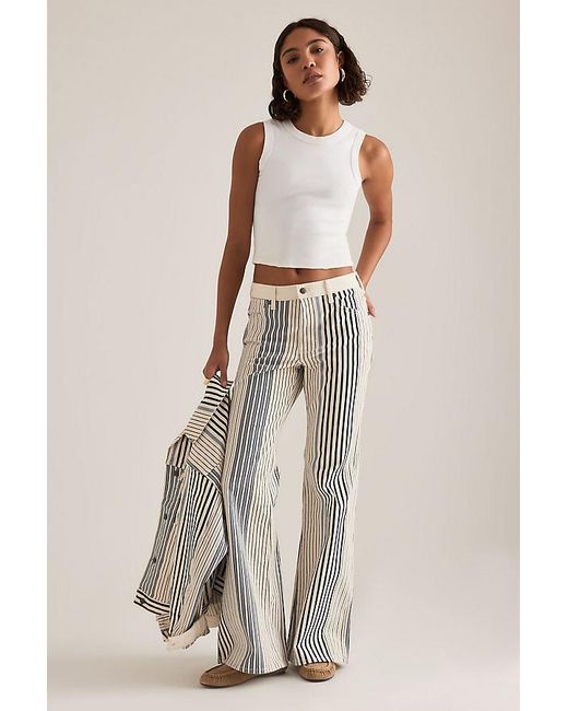 Wrangler Natural 70S Flare Jeans