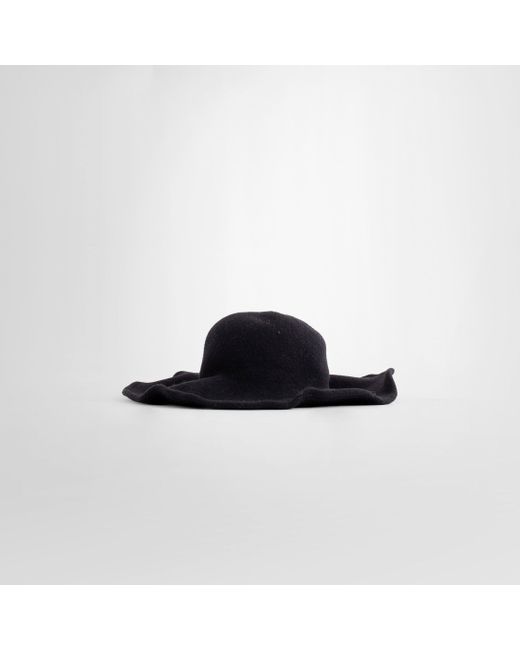 Scha Black Hats
