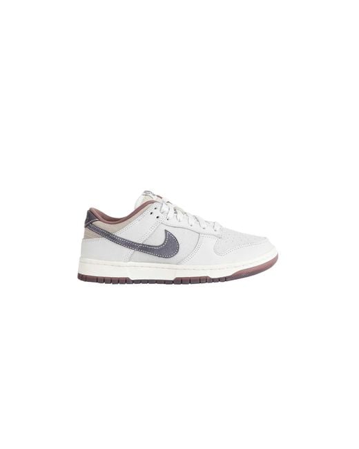 Nike White Dunk Low Retro Se Sneakers for men