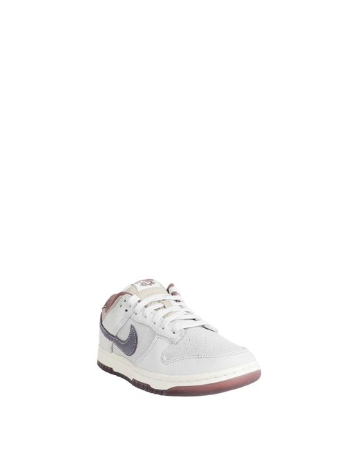 Nike White Dunk Low Retro Se Sneakers for men