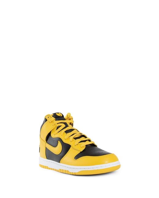 Nike Sneakers in Yellow for Men | Lyst