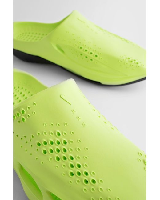 mens green nike slides