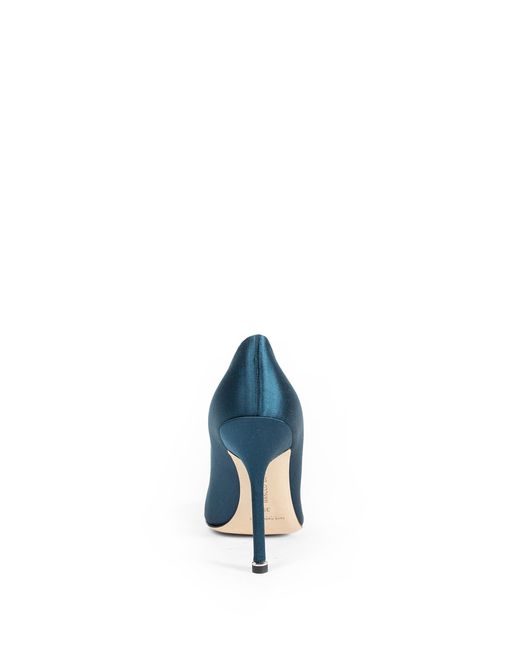 Manolo Blahnik Blue Hangisi Pumps 105