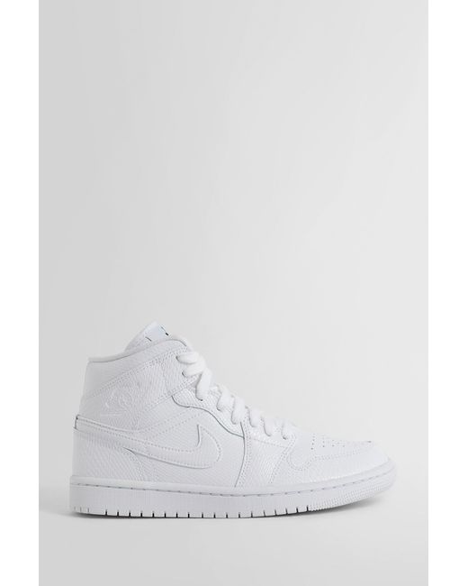 whitenike sneakers