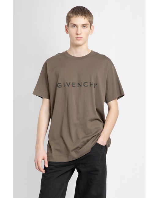 Givenchy man hot sale t shirt