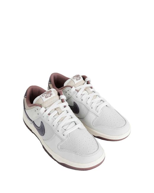 Nike White Dunk Low Retro Se Sneakers for men